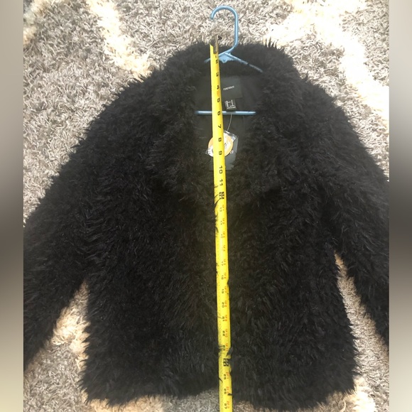 Forever 21 faux fur coat - Picture 3 of 4